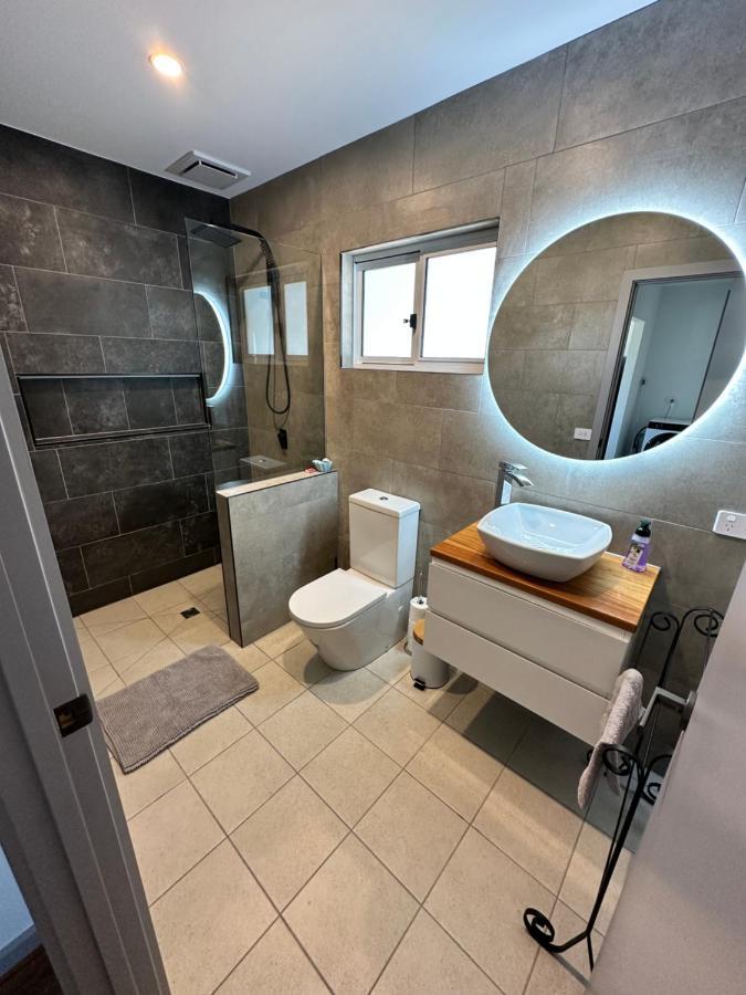 Luxury Holiday Unit 8Min Walk To Town Center With Boat Parking Mallacoota Dış mekan fotoğraf