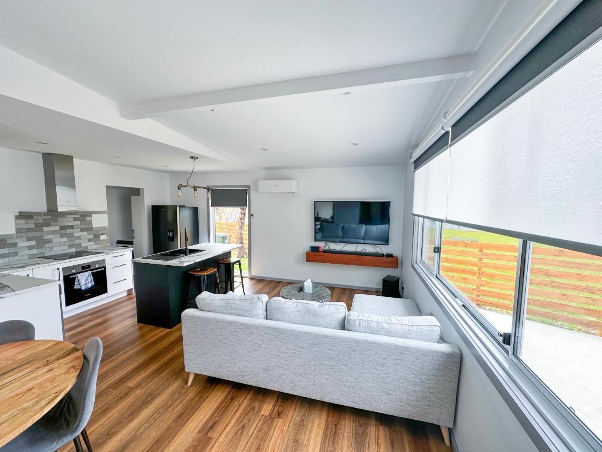 Luxury Holiday Unit 8Min Walk To Town Center With Boat Parking Mallacoota Dış mekan fotoğraf